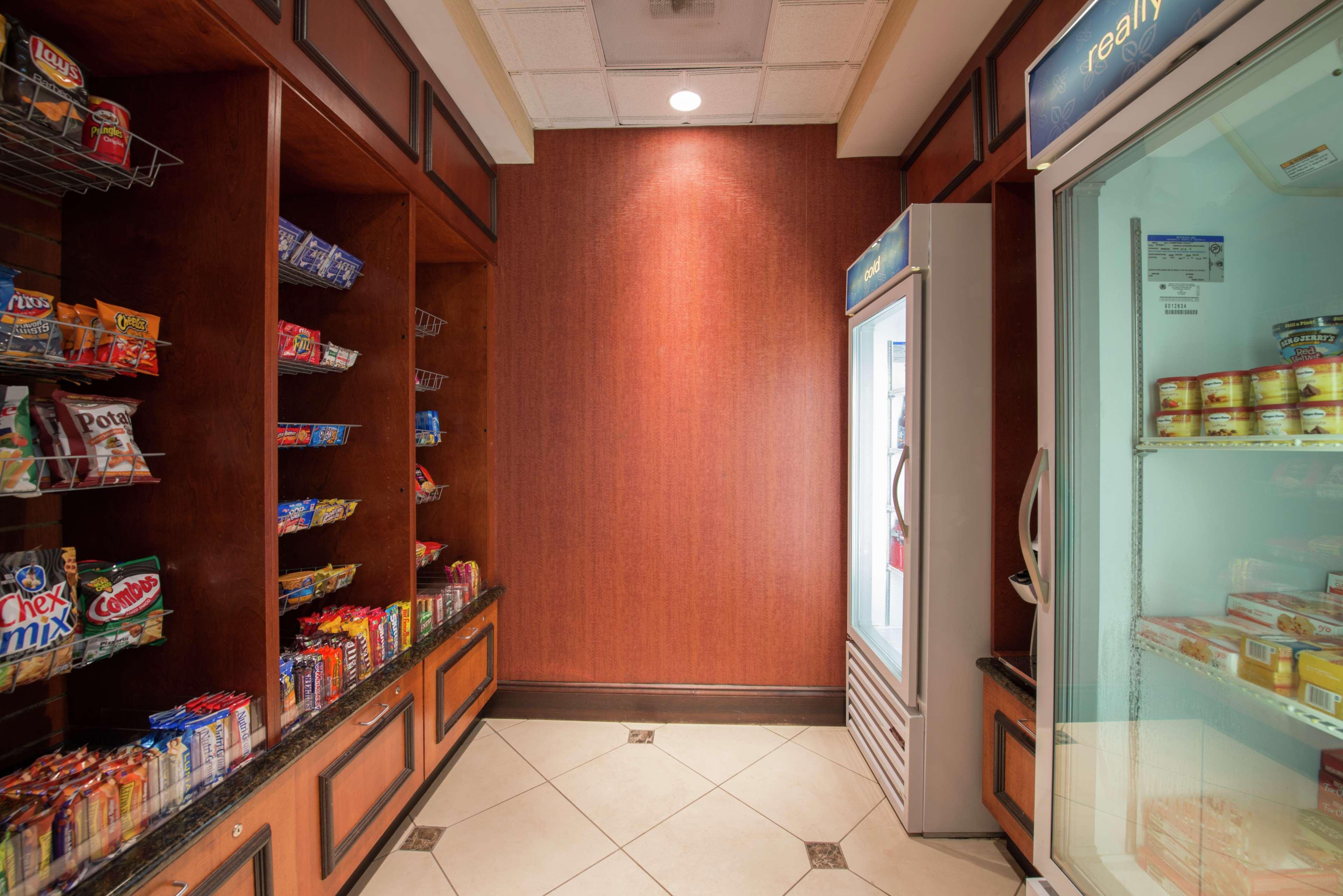 Hilton Garden Inn Tupelo Dış mekan fotoğraf